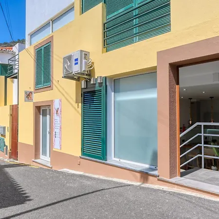 Seashell, A In Madeira Apartment *
