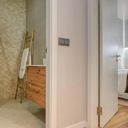 Seashell, A In Madeira マシコ