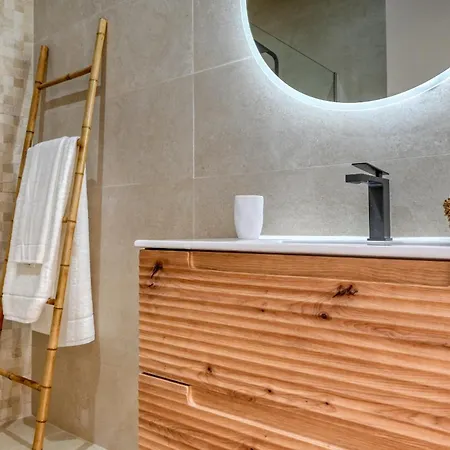 Apartment Seashell, A In Madeira *