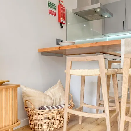 Seashell, A In Madeira Apartment